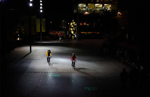The laser light that saves the life of cyclists - il fanale laser salvavita