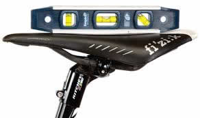how to check if the bike saddle is straight - come verificare se la sella bici é diritta