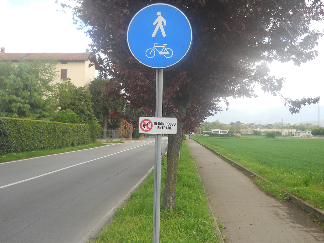 Pista ciclopedonale vietata ai cani